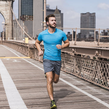 Load and play video in Gallery viewer, Compression Thigh Sleeve - Leg Support for Torn Hamstring, Quad Strains, and Pulled Muscle Treatment
